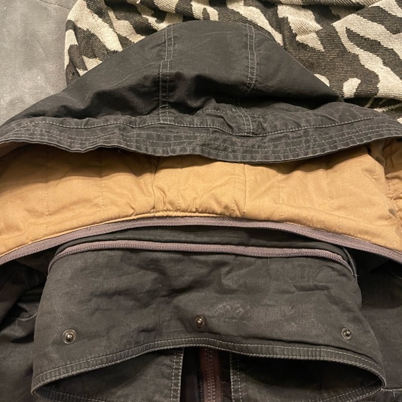 The Buckle BKE Woman’s Winter Jacket size XL w/removable hood & faux fur collar - Picture 4 of 8